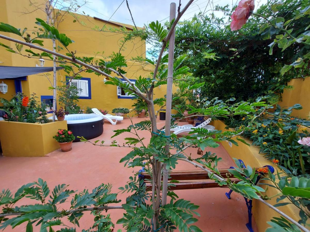 Casa Maestro Lelo - Acogedora Casa Rural Canaria Con Patios Y Jardines De Flores Las Palmas / Gran Canaria Exterior foto